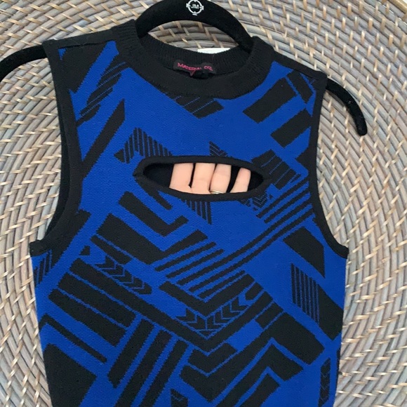 Crop top - Picture 2 of 4